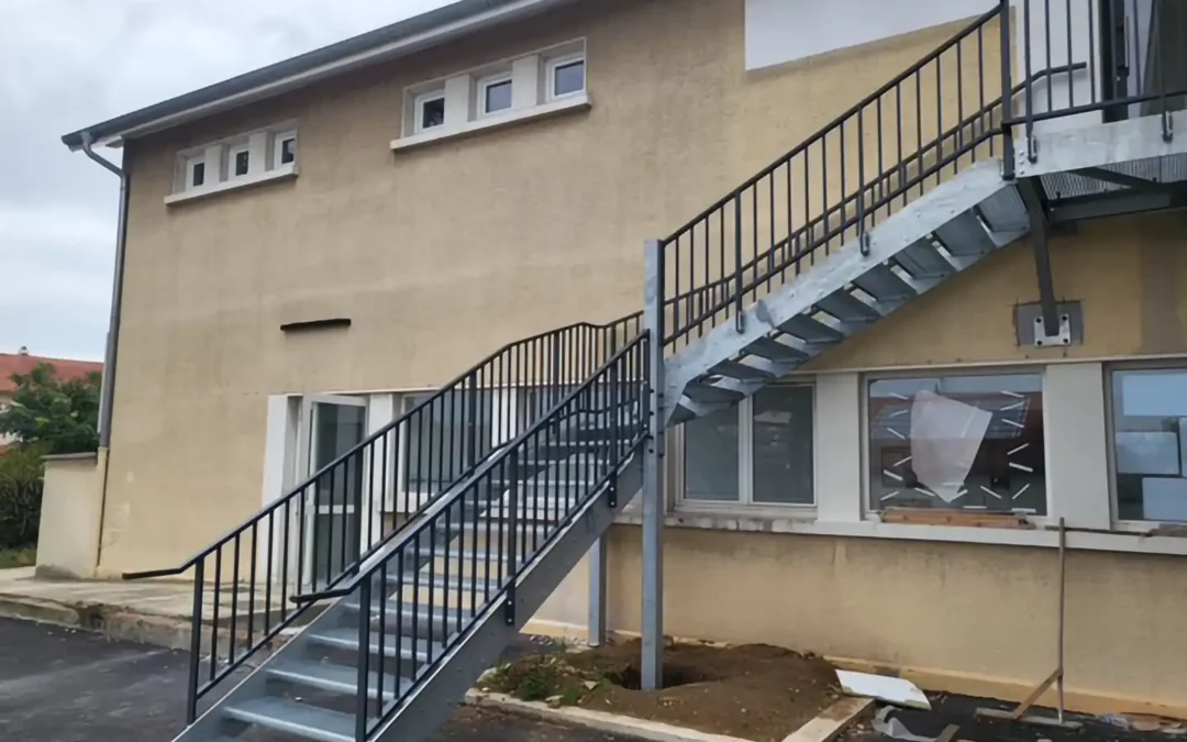 ECOLE MEZIEU